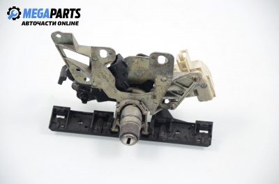 Încuietoare portbagaj for Volkswagen Passat (B5; B5.5) (1996-2005) 2.3, sedan, position: din spate