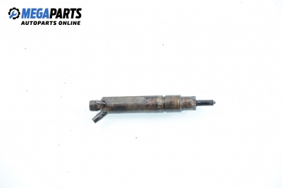 Diesel fuel injector for Volkswagen Passat (B4) 1.9 TDI, 90 hp, sedan, 1994