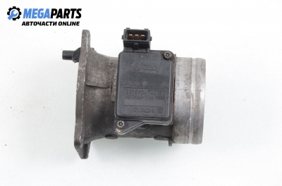 Debitmetru pentru Volkswagen Golf 3 4 vârf. 1.6 101 cp 1997 № Hitachi 037 906 461B