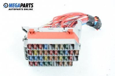 Fuse box for Volvo S70/V70 2.3 T5, 250 hp, station wagon automatic, 2000