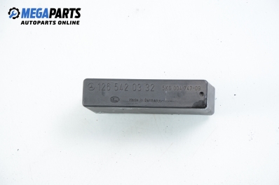 Modul beleuchtung für Mercedes-Benz 124 (W/S/C/A/V) 2.0, 122 hp, sedan, 1992 № 126 542 03 32