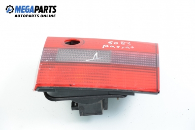Stop interior pentru Volkswagen Passat (B4) 2.0, 115 cp, combi, 1994, poziție: dreapte SWF