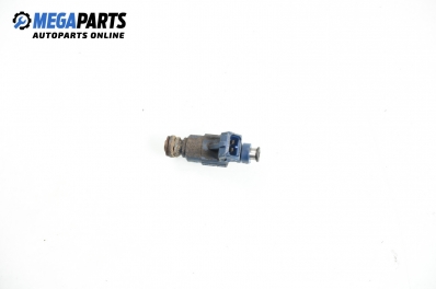 Gasoline fuel injector for Mercedes-Benz C-Class 203 (W/S/CL) 3.2, 218 hp, station wagon automatic, 2001