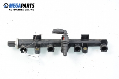 Fuel rail for Fiat Bravo 1.2 16V, 80 hp, 3 doors, 2001