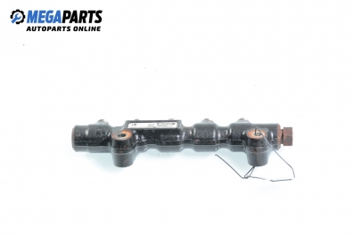 Fuel rail for Ford Focus II 1.6 TDCi, 90 hp, 2007 № 9654592680