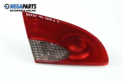 Inner tail light for Toyota Avensis 2.0 TD, 90 hp, station wagon, 2000, position: left