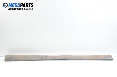Prag exterior for Opel Omega B 2.0, 116 hp, combi, 1995, position: stânga