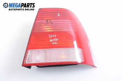 Tail light for Volkswagen Bora 2.0, 115 hp, sedan, 2002, position: right