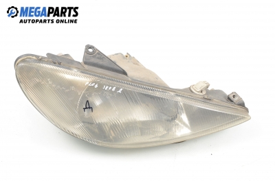 Far pentru Peugeot 206 1.1, 60 cp, hatchback, 3 uși, 2000, poziție: dreapte