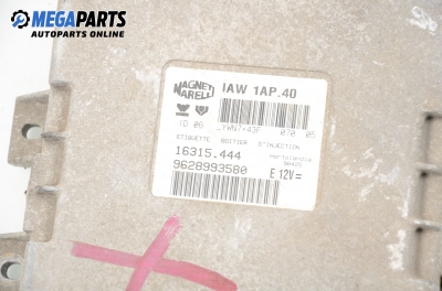 ECU mit zündschlüssel für Peugeot 206 1.1, 60 hp, hecktür, 3 türen, 2000 № 9628993580