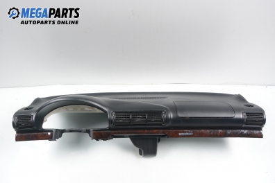 Dashboard for Audi A4 (B5) 2.6 Quattro, 150 hp, sedan, 1998