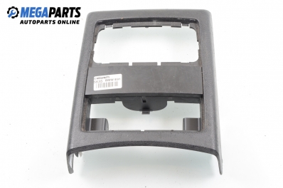 Central console for BMW 3 (E90, E91, E92, E93) 2.0, 136 hp, station wagon, 2007