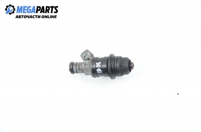 Gasoline fuel injector for Audi 80 (B4) 2.0, 115 hp, station wagon, 1993