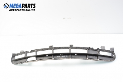 Grilă în bara de protecție pentru BMW 3 (E46) 1.8, 115 cp, hatchback, 2003