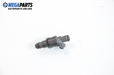 Gasoline fuel injector for BMW 3 (E30) 1.8, 115 hp, sedan, 1988