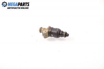 Gasoline fuel injector for Audi 80 (B4) (1991-1995) 1.6, station wagon