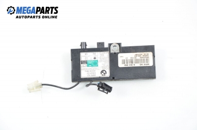 Amplificator antenă pentru BMW 5 (E39) 2.5 TDS, 143 cp, sedan, 1997 № 8 364 083