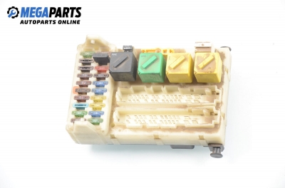 Fuse box for Ford Mondeo Mk I 1.8, 115 hp, sedan, 1996