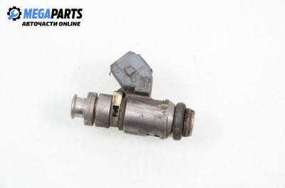 Gasoline fuel injector for Peugeot 406 1.8, 90 hp, station wagon, 1998