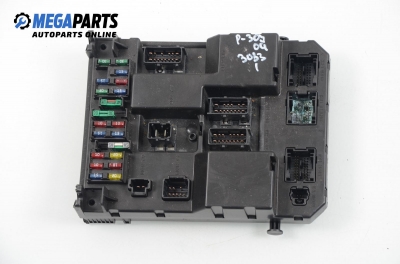 Fuse box for Peugeot 307 2.0 HDI, 90 hp, station wagon, 2004 № 9651196780