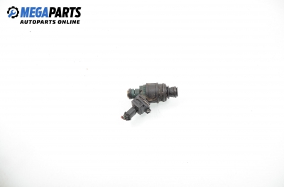 Gasoline fuel injector for Volvo S40/V40 1.8, 122 hp, station wagon, 2001