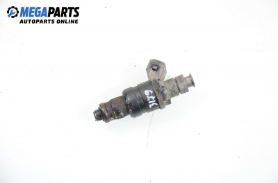 Gasoline fuel injector for Mercedes-Benz C-Class 202 (W/S) 1.8, 122 hp, sedan, 1994