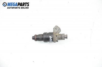 Gasoline fuel injector for Mercedes-Benz C-Class 202 (W/S) 1.8, 122 hp, sedan, 1994