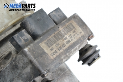 Power steering pump for Volkswagen Polo (9N) 1.2 12V, 64 hp, 2001 № VWAG 6Q0 423 155R