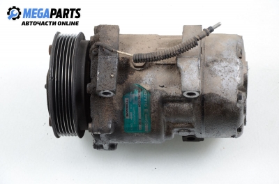 Compresor AC pentru Renault Megane 2.0, 114 cp, hatchback, 5 uși, 1996 № 7700866828 B