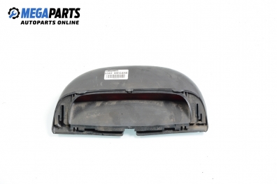 Al treilea stop pentru Renault Megane I 1.9 D, 64 cp, hatchback, 5 uși, 1996