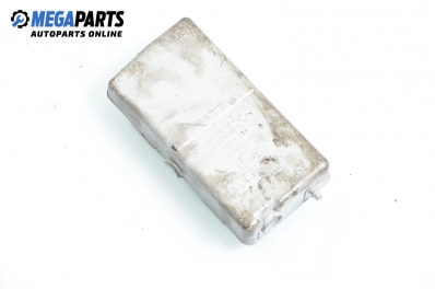 Recipient compensator vacuum pentru Mercedes-Benz S-Class W220 3.2 CDI, 197 cp automat, 2000 № A 210 805 01 19