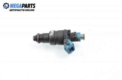 Gasoline fuel injector for Audi A4 (B5) 1.6, 100 hp, sedan, 1998