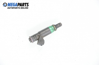 Duza benzină pentru Ford Focus II 1.4, 80 cp, combi, 2006