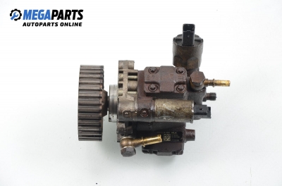 Diesel injection pump for Citroen C2 1.4 HDI, 68 hp, 2007 № Siemens 5WS40008