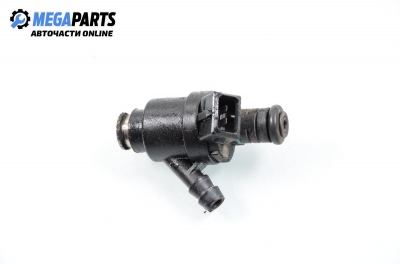 Gasoline fuel injector for BMW 3 (E46) 1.9, 118 hp, sedan, 1999