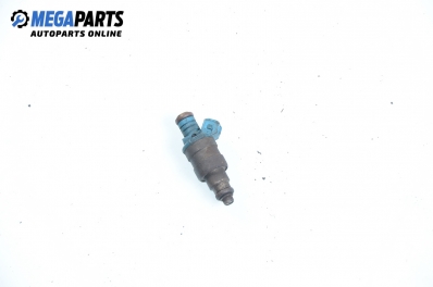 Benzineinspritzdüse für Volkswagen Golf III 1.6, 101 hp, 5 türen, 1997