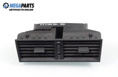 AC heat air vent for Mercedes-Benz C W202 2.0, 136 hp, sedan, 1994