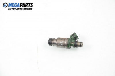 Gasoline fuel injector for Toyota RAV4 (XA10) 2.0, 129 hp, 1995