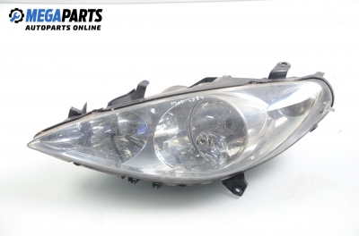 Far pentru Peugeot 307 2.0 HDi, 90 cp, hatchback, 5 uși, 2000, poziție: stânga