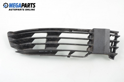 Bumper grill for Volkswagen Passat (B5; B5.5) 2.5 TDI, 150 hp, sedan automatic, 2003, position: right