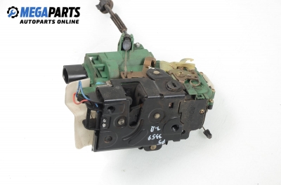 Schloss for Volkswagen Passat (B5; B5.5) 2.5 TDI, 150 hp, sedan automatic, 2003, position: rechts, rückseite