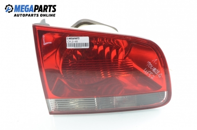 Inner tail light for Volkswagen Touareg 5.0 TDI, 313 hp automatic, 2004, position: left