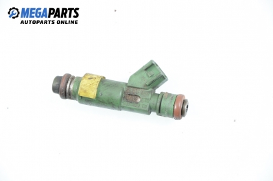 Gasoline fuel injector for Volvo S60 2.4, 170 hp, sedan automatic, 2001 № Denso 9470229