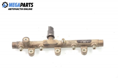 Fuel rail for Citroen Xantia (1993-2001) 2.0, station wagon