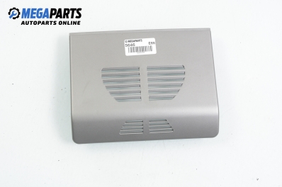 Plastic interior for BMW 7 (E65) 3.5, 272 hp automatic, 2002, position: fața