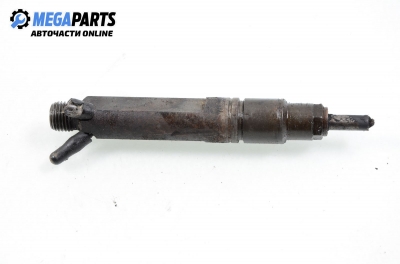 Diesel fuel injector for Audi 100 (C4) 2.5 TDI, 115 hp, station wagon, 1992
