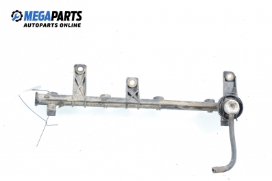 Fuel rail for Renault Megane Scenic 1.6, 90 hp, 1996 № 7700864726