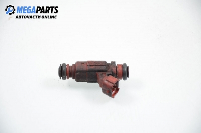 Gasoline fuel injector for Nissan Primera (P11) 1.8 16V, 114 hp, station wagon, 2001