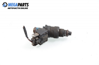 Gasoline fuel injector for Volkswagen Golf III 1.6, 101 hp, 1996