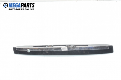 Boot lid moulding for Kia Sorento 2.5 CRDi, 140 hp automatic, 2004